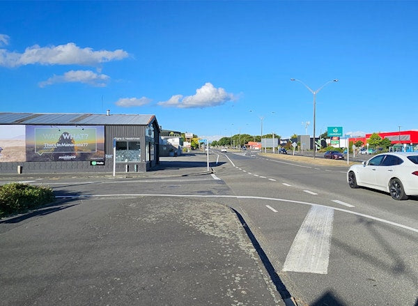 8b5e915b-958e-454f-9124-0bc3216849cb